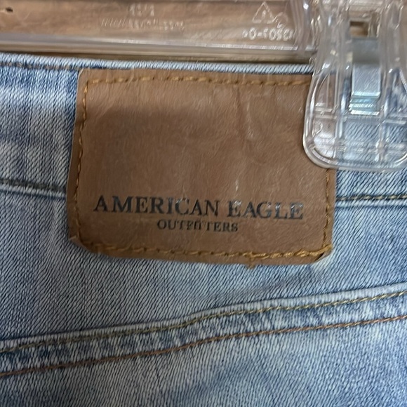 American Eagle size 26x28 extreme flex 4 slim straight light wash stretchy jeans - Picture 9 of 13